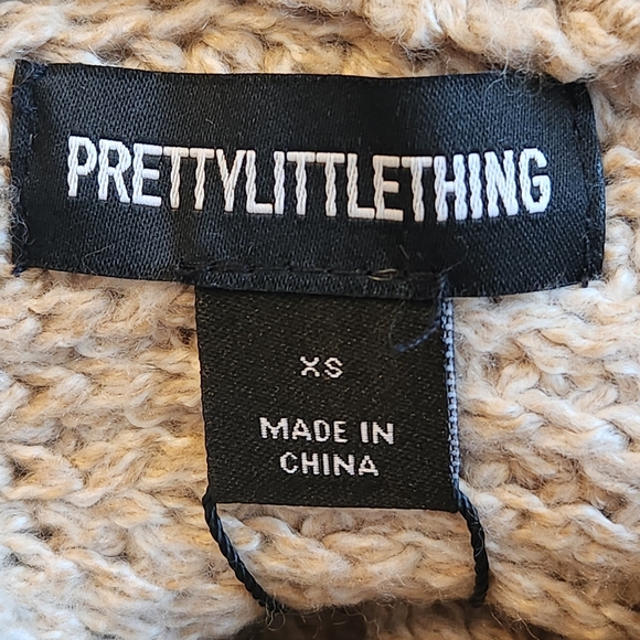 PrettyLittleThing PLT Sweater XS Beige Chunky Knit Cropped Cut Out Turtle New - Picture 3 of 12
